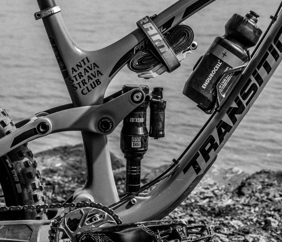 RockShox Super Deluxe Ultimate Review | The Lost Co