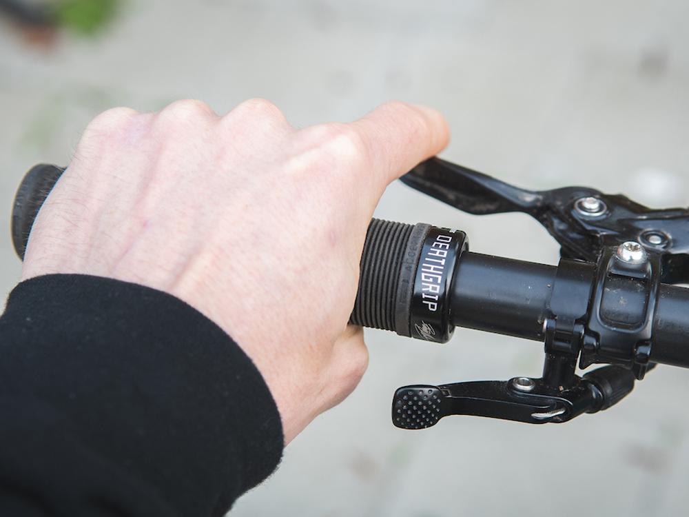 DMR DeathGrip - Flangeless - The Lost Co. - DMR - DMR-G-BREN2-THIN-K - 5055308116965 - Black - Thin