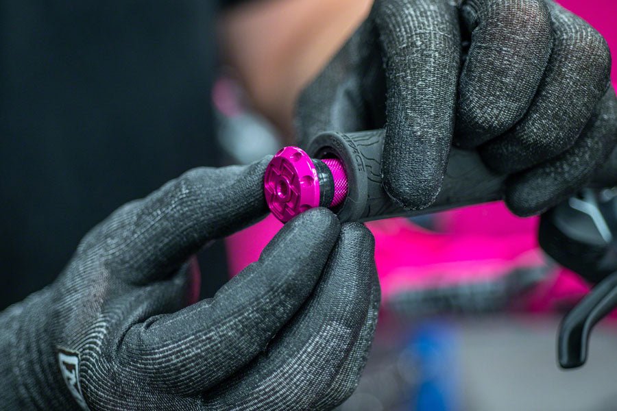 Muc-Off Stealth Tubeless Puncture Plugs Tire Repair Kit - Bar-End Mount - Black - Pair - The Lost Co. - Muc-Off - H030190-01 - 5037835207927 - -
