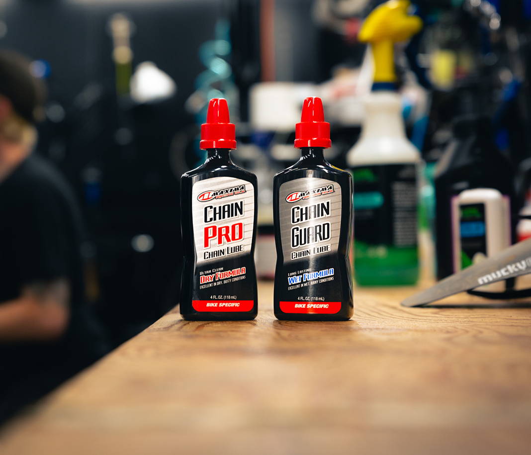 Wet vs Dry Chain Lube | Which Is Best For Your Mountain Bike?  The Lost Co.
