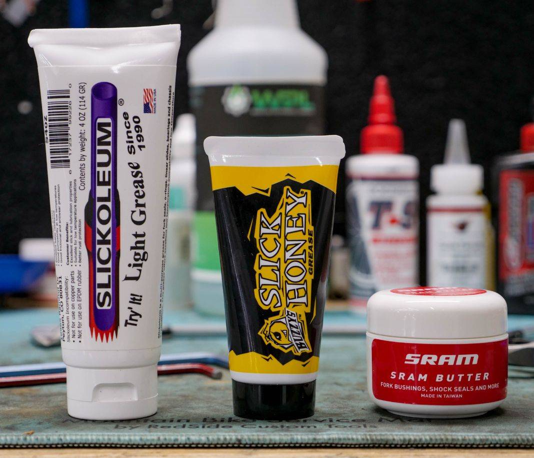 Slickoleum vs SRAM Butter vs Slick Honey The Lost Co. Slickoleum vs SRAM Butter vs Slick Honey The Lost Co.