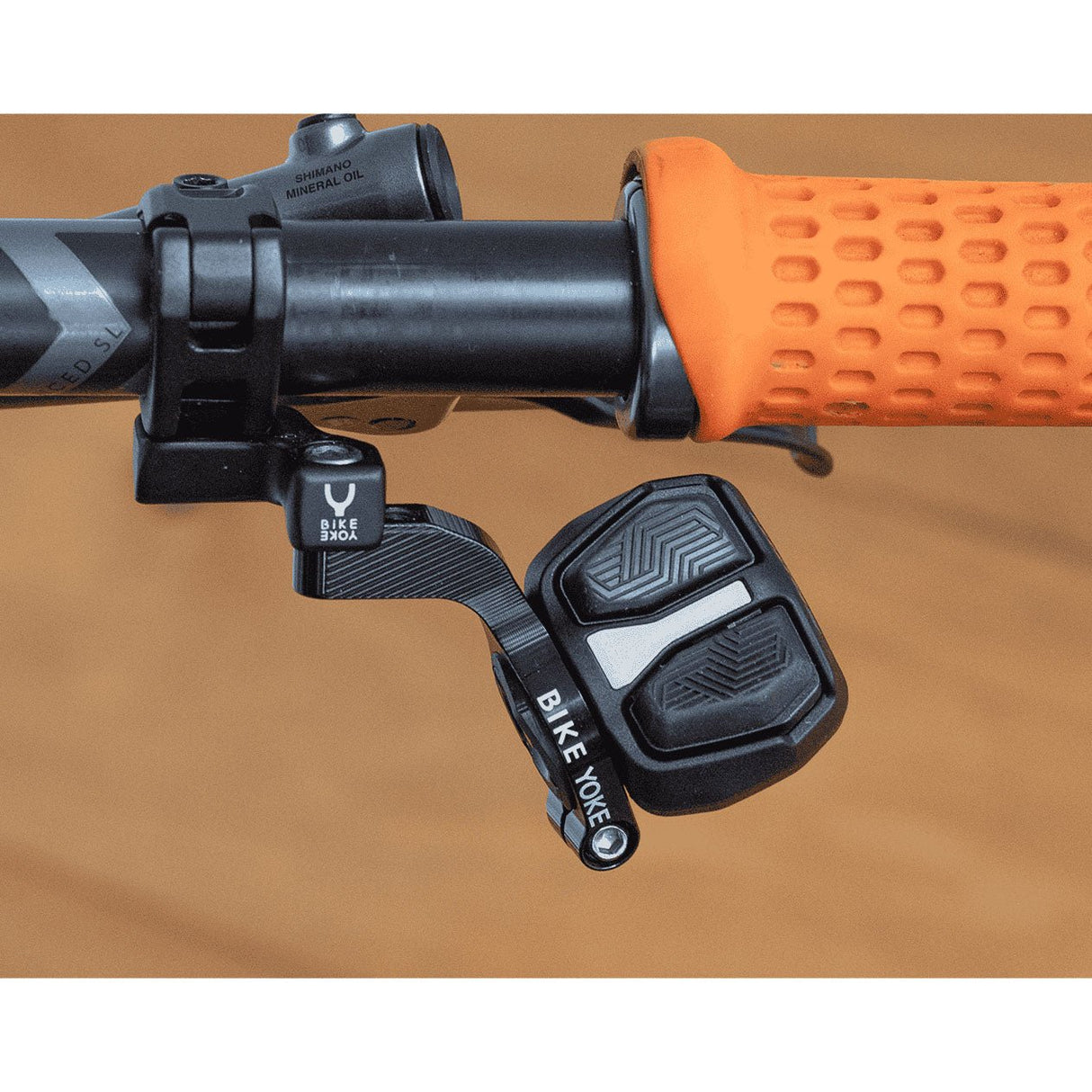 Bike Yoke Poddy - AXS Pod Clamp - Right - The Lost Co. - Bike Yoke - PODR - 4713291522903 - 