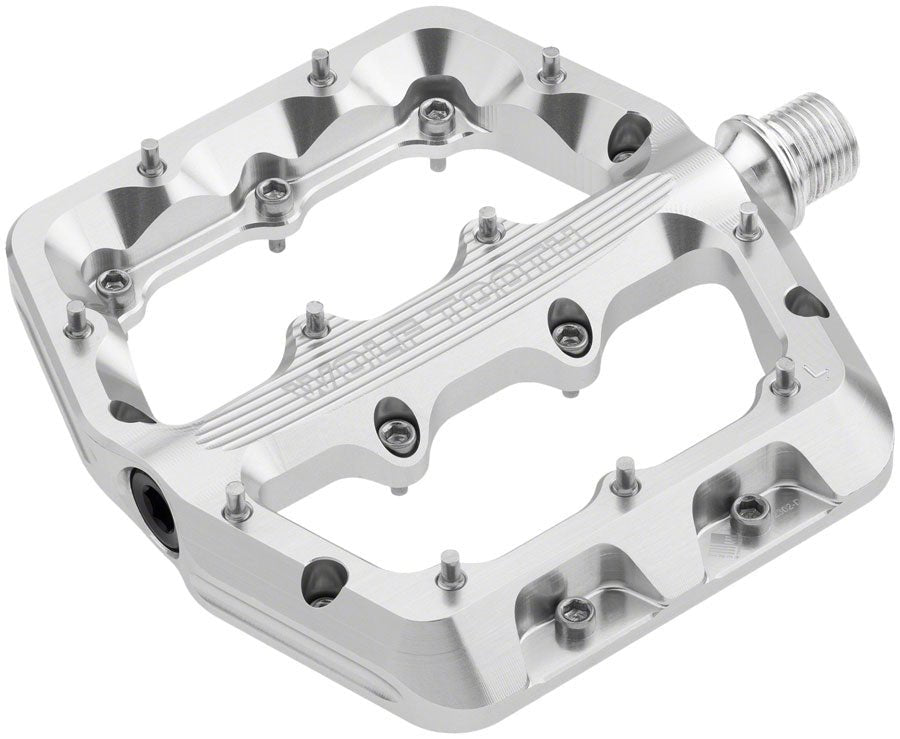 Wolf Tooth Waveform Pedals - Silver Large - The Lost Co. - Wolf Tooth Components - PD0313 - 810006807585 - -